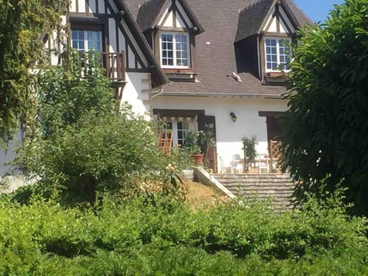 Villa Bonaparte Touques Eksteriør billede